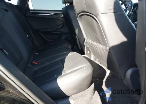 2015 Porsche Macan S z USA, uszkodzony, nr VIN WP1AB2A52FLB60021